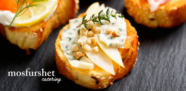 Доставка фуршетных и канапе-сетов от компании Mosfurshet Catering: мини-роллы с куриным филе, брускетта с авокадо, мини-сендвич с бужениной, сырные шарики и другое! **Скидка до 59%**. Москва - kupikupon.ru Доставка фуршетных и канапе-сетов от компании Mosfurshet Catering: мини-роллы с куриным филе, брускетта с авокадо, мини-сендвич с бужениной, сырные шарики и другое! **Скидка до 59%**