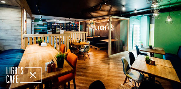 Любые блюда и напитки в ресторане Lights Cafe: брускетта с овощами и вешенками, ризотто с креветками, стейк из индейки, деревенский бургер и многое другое! **Скидка до 50%**. Москва - kupikupon.ru Любые блюда и напитки в ресторане Lights Cafe: брускетта с овощами и вешенками, ризотто с креветками, стейк из индейки, деревенский бургер и многое другое! **Скидка до 50%**