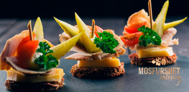 Доставка фуршетных и канапе-сетов от компании Mosfurshet Catering: мини-роллы с куриным филе, брускетта с авокадо, мини-сендвич с бужениной, сырные шарики и другое. **Скидка до 59%**. Екатеринбург - kupikupon.ru Доставка фуршетных и канапе-сетов от компании Mosfurshet Catering: мини-роллы с куриным филе, брускетта с авокадо, мини-сендвич с бужениной, сырные шарики и другое. **Скидка до 59%**