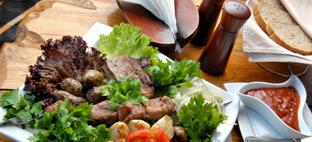 Всё меню кухни и бара в сети кафе People со скидкой 50%! Проведите время со вкусом!. Москва - kupikupon.ru Всё меню кухни и бара в сети кафе People со скидкой 50%! Проведите время со вкусом!