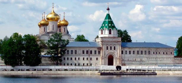Двухдневная поездка в Кострому с посещением г. Плес для 1 или 2 человек. Проживание в гостинице, завтрак, экскурсии. **Скидка до 52%**. Москва - kupikupon.ru Двухдневная поездка в Кострому с посещением г. Плес для 1 или 2 человек. Проживание в гостинице, завтрак, экскурсии. **Скидка до 52%**