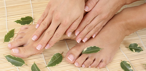 Европейский маникюр, классический педикюр с покрытием Shellac или OPI в салоне красоты Beutenica. **Скидка до 66%**. Москва - kupikupon.ru Европейский маникюр, классический педикюр с покрытием Shellac или OPI в салоне красоты Beutenica. **Скидка до 66%**