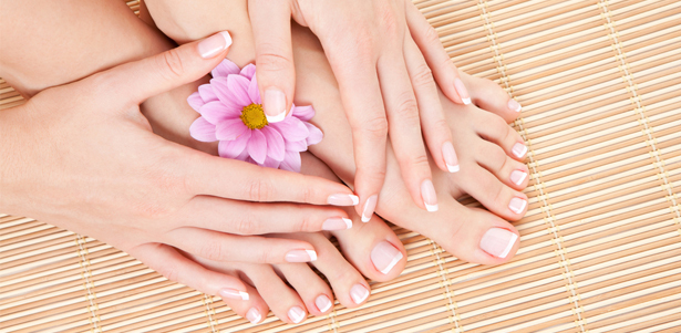 Маникюр и педикюр с покрытием обычным лаком или Shellac от компании OPI, а также массаж и парафинотерапия в «Студии здоровья и красоты». **Скидка до 66%**. Москва - kupikupon.ru Маникюр и педикюр с покрытием обычным лаком или Shellac от компании OPI, а также массаж и парафинотерапия в «Студии здоровья и красоты». **Скидка до 66%**