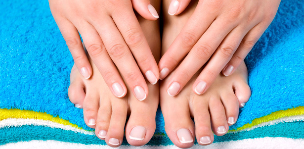 Европейский или классический маникюр и педикюр с покрытием Orly, Shellac или Vinylux CND от салона «Мастерская красоты». **Скидка до 63%**. Москва - kupikupon.ru Европейский или классический маникюр и педикюр с покрытием Orly, Shellac или Vinylux CND от салона «Мастерская красоты». **Скидка до 63%**