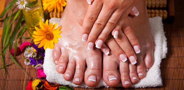Spa-маникюр и Spa-педикюр с покрытием гель-лаком в ногтевой студии Moon Fashion: аромаванна, массаж, покрытие гель-лаком Mozart House, Irisk, Gelavish и не только! **Скидка до 70%**. Ростов-на-Дону - kupikupon.ru Spa-маникюр и Spa-педикюр с покрытием гель-лаком в ногтевой студии Moon Fashion: аромаванна, массаж, покрытие гель-лаком Mozart House, Irisk, Gelavish и не только! **Скидка до 70%**