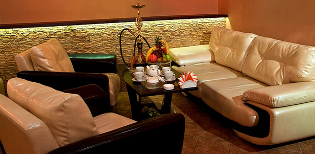**Скидка 50%** на всё меню, барную карту и паровые коктейли в Est-Caffe. Цезарь с курицей, королевские креветки на мангале, свежевыжатые соки, фирменные лимонады и не только!
. Москва - kupikupon.ru **Скидка 50%** на всё меню, барную карту и паровые коктейли в Est-Caffe. Цезарь с курицей, королевские креветки на мангале, свежевыжатые соки, фирменные лимонады и не только!