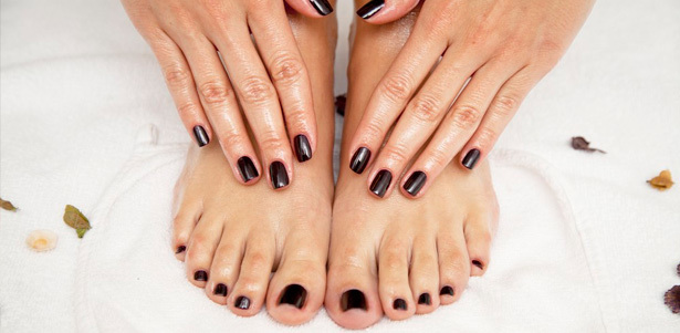 Маникюр и педикюр с покрытием Vinylux или Shellac и наращивание ресниц в салоне красоты Janine. Преображайтесь с удовольствием! **Скидка до 58%**. Москва - kupikupon.ru Маникюр и педикюр с покрытием Vinylux или Shellac и наращивание ресниц в салоне красоты Janine. Преображайтесь с удовольствием! **Скидка до 58%**