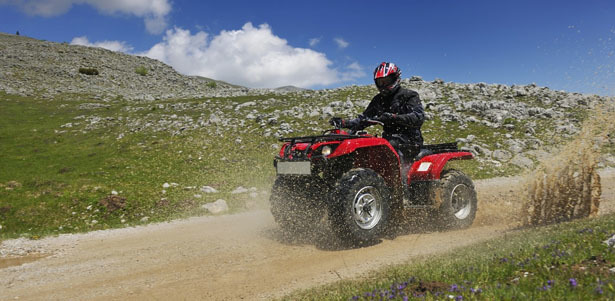 Прогулка на мощных двухместных квадроциклах для одного от компании «Квадро-НН». Активный отдых! **Скидка до 50%**