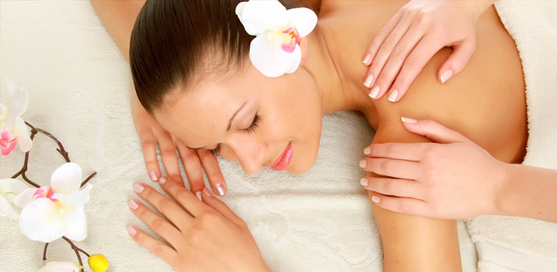 Spa-программы «Русалка», «Шоколадная симфония» и «Прививка красоты» для одного или двоих в фитоцентре «Контур тела»: кедровая бочка с травами, пилинг, обертывание, массаж и не только! **Скидка до 75%**