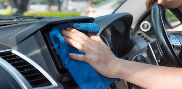 Комплексная химчистка салона автомобиля в автомоечном комплексе PitStop. **Скидка до 59%**