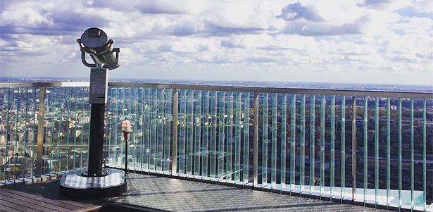 Экскурсия с подъемом на смотровую площадку на 87 этаже башни «Око» в ММДЦ «Москва-Сити». **Скидка до 64%**