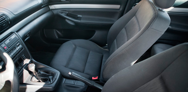 Надежность и качество! Комплексная и аппаратная химчистка салона автомобиля в центре «Автотехнология». **Скидка до 68%**