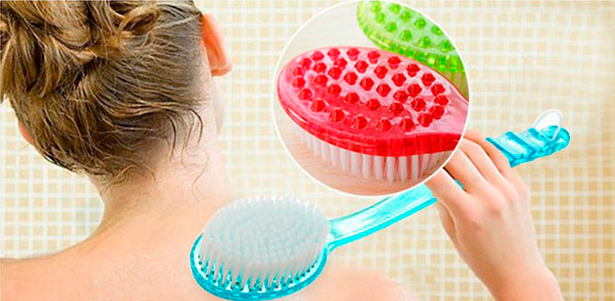 Щетка для душа с удобной длинной ручкой. **Скидка 61%**