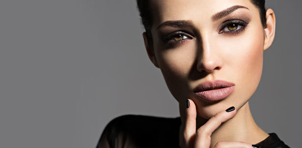 Перманентный макияж век, губ, бровей в технике на выбор в салоне RV Style. **Скидка до 79%**