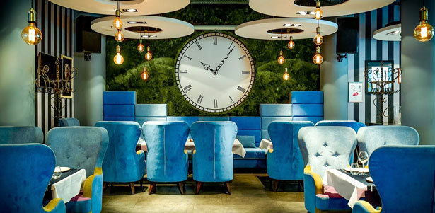 Все меню кухни и напитки в ресторане-караоке «10/6». **Скидка до 50%**