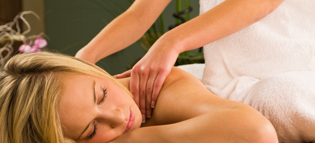 Spa для тела: массаж на выбор, скрабирование и обертывание – за 799р. вместо 2700р. Приятные процедуры для красивого результата!