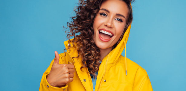 УЗ-чистка с Air Flow, отбеливание, реставрация и удаление зубов, лечение кариеса с установкой пломбы, плазмотерапия десен и не только в стоматологии LizaDent. **Скидка до 90%**