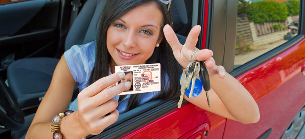 Курс теории и 4 часа практики в автошколе «Виктория». Познайте все нюансы управления автомобилем! Скидка 85%