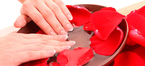 Классический маникюр с гелем-лаком Gelish + уход за кожей рук от O.P.I. в подарок! Аплодисменты красивым рукам! Скидка 65%!