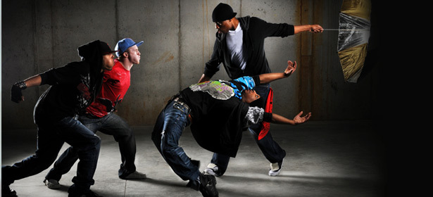 Абонемент на 16 или 34 занятий танцами на одного или двух человек в «Едином тренинговом центре»: Dancehall, Jazz Funk, Booty dance, Hip hop, Latina, Stretching и другие. **Скидка до 86%**