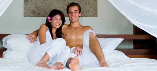 3 дня и 2 ночи для двоих в Санкт-Петербурге в отеле «Делюкс». Комфортный отдых в номерах с сауной и джакузи в самом сердце Северной столицы! **Скидка до 55%**

