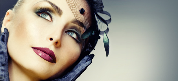 Перманентный макияж бровей, губ или глаз на выбор в студии красоты «Надежда». **Скидка до 87%** + скидки на маникюр и педикюр!