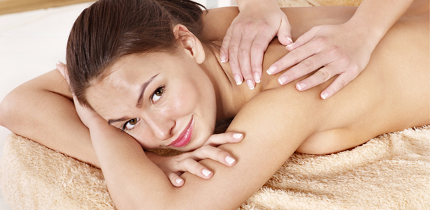 7 сеансов китайского массажа на выбор в многопрофильном медицинском центре «Альтернатива»: точечный, расслабляющий, слим-массаж, стоун-терапия и не только. **Скидка 94%**