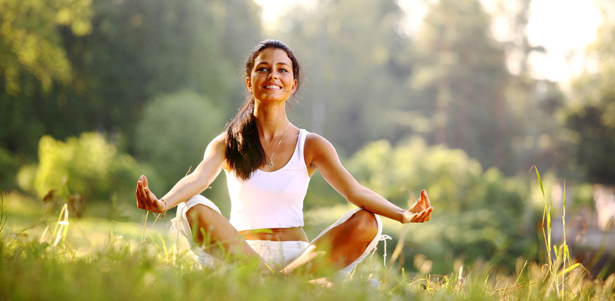 Занятия Хатха-йогой, йогой Айенгара, для начинающих и другие направления в студии «Прана»: 10, 20 или 30 занятий **со скидкой до 71%**