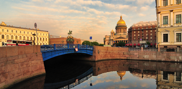 Тур «Санкт-Петербург - гордая белая птица» в сентябре, октябре и на ноябрьские праздники (3 дня и 2 ночи). Проживание в гостинице, завтраки, экскурсии. **Скидка до 58%**
