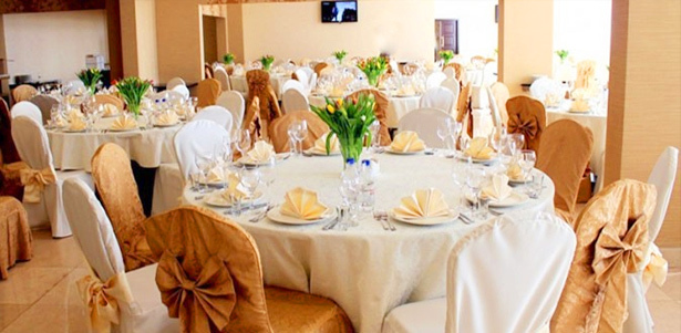 Организация свадьбы, банкета и другого торжества в отеле «Альянс Гринвуд» для компании от 10 до 70 человек. **Скидка до 51%**